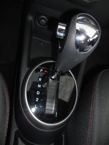 B Otomatik Araba Ehliyeti 9 hyundai i20 vision 3